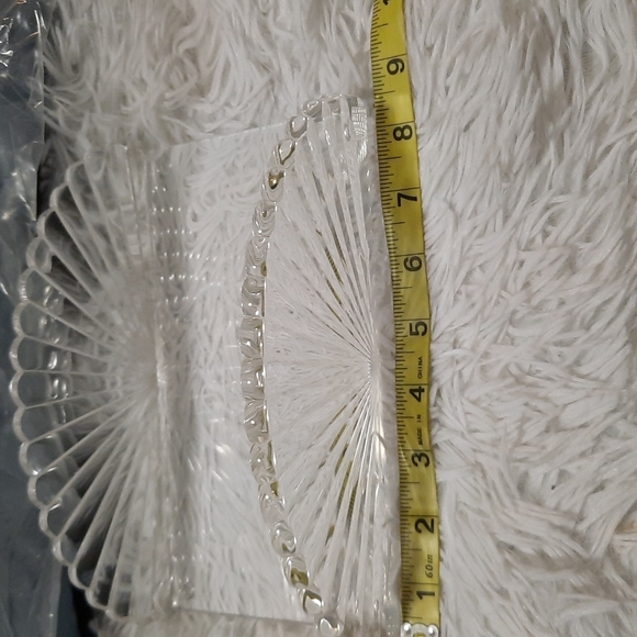 U.S Acrylic Towel Holder - Picture 6 of 6